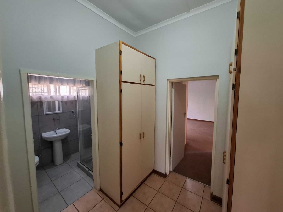 4 Bedroom Property for Sale in Die Rand Northern Cape